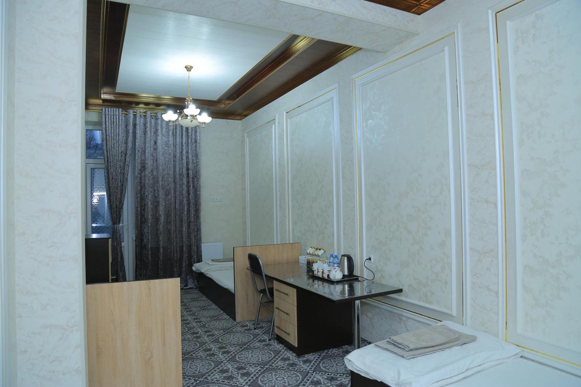 Hostel Farovon Marghilon ภายนอก รูปภาพ
